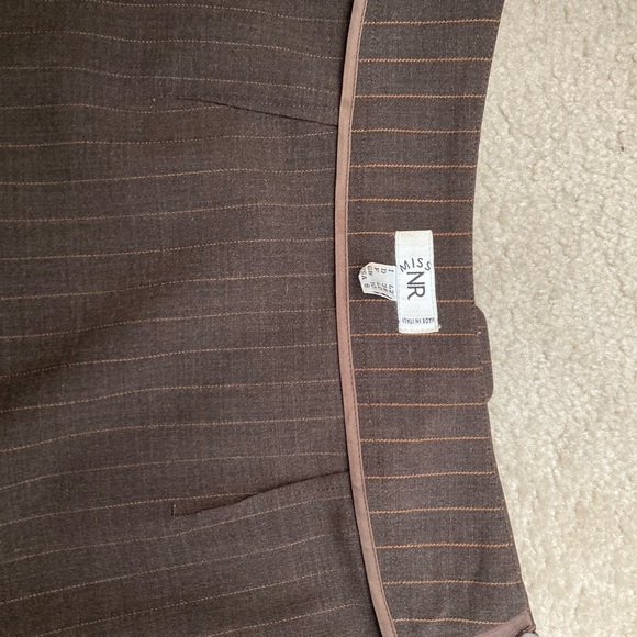 Skirt by Miss NR size 4. Made in Italy - Picture 3 of 3